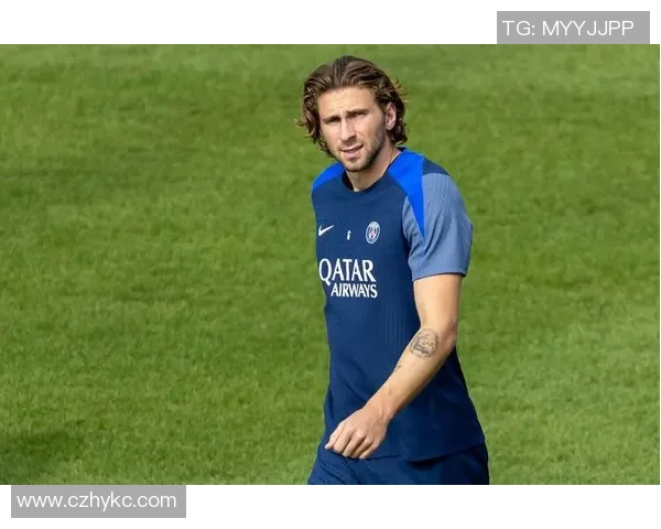 巴黎圣日耳曼对阵沙托鲁的精彩较量揭示法甲新赛季的竞争态势与球队实力分析